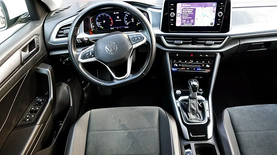 VOLKSWAGEN T-ROC -