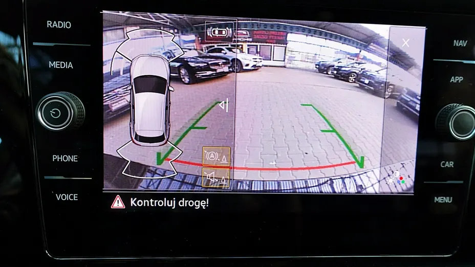 VOLKSWAGEN T-ROC -