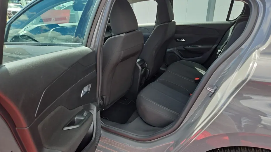 PEUGEOT 308 -
