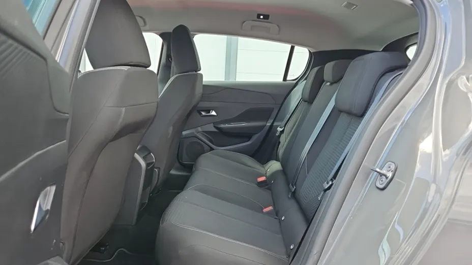 PEUGEOT 308 -