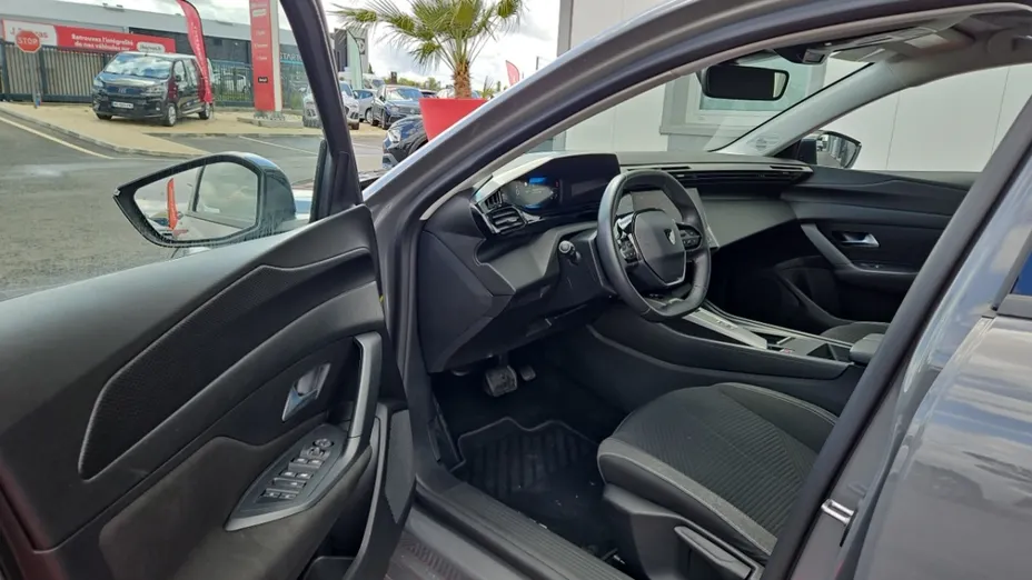 PEUGEOT 308 -