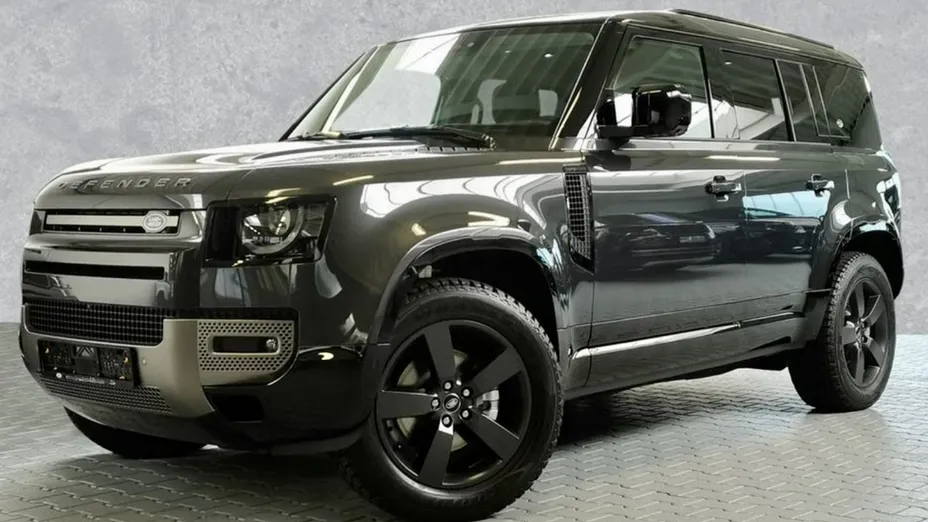 LAND ROVER Defender -