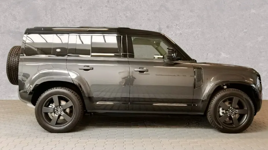 LAND ROVER Defender -