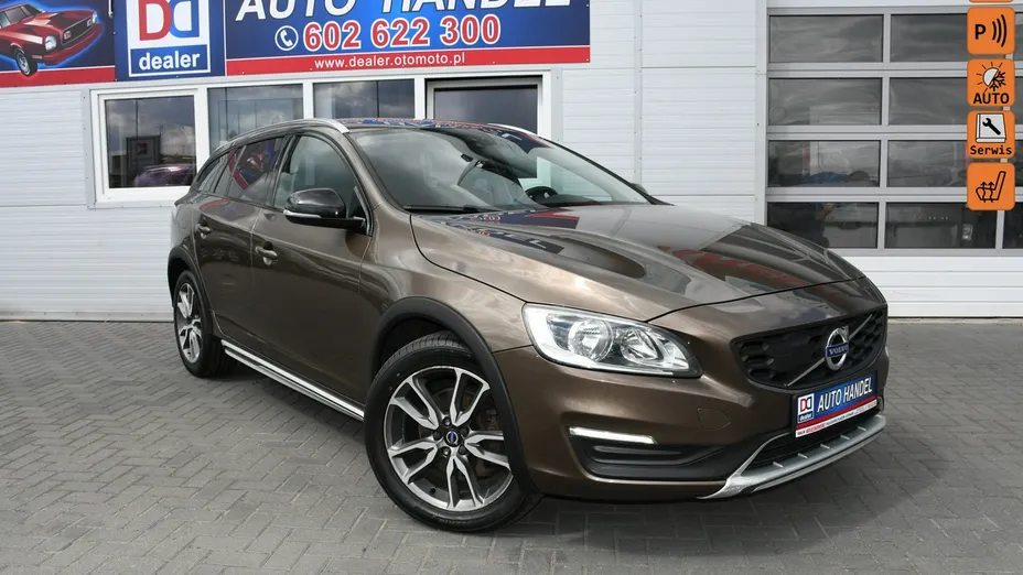 VOLVO V60 -