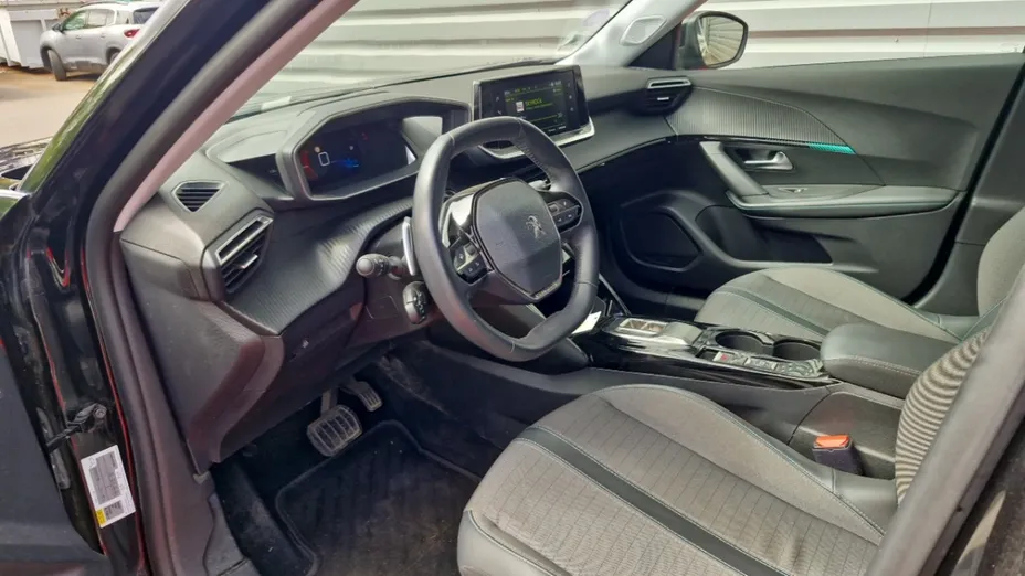 PEUGEOT 2008 -