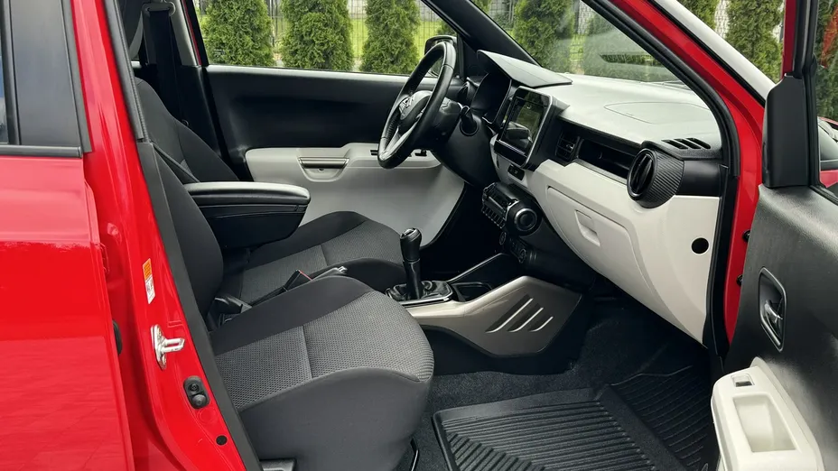 SUZUKI Ignis -