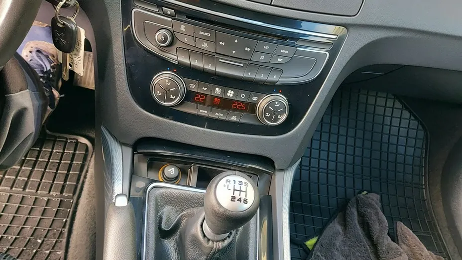 PEUGEOT 508 -