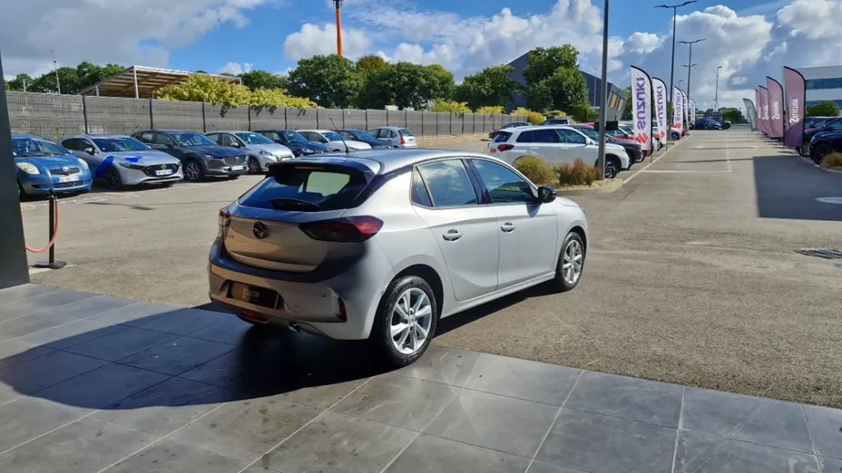 OPEL Corsa -