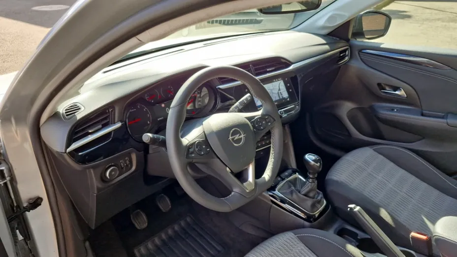 OPEL Corsa -