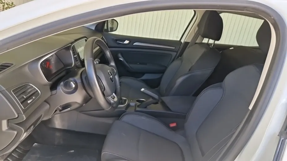 RENAULT Megane -