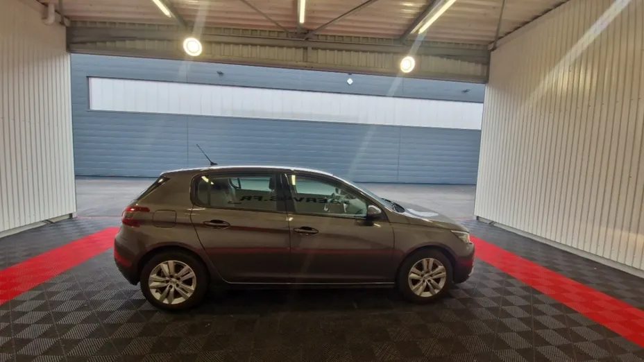 PEUGEOT 308 -
