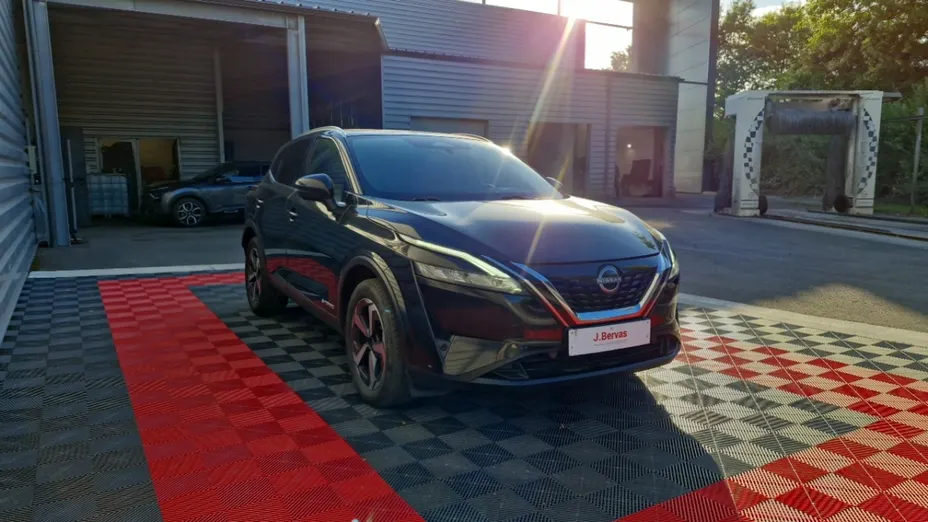 NISSAN Qashqai -