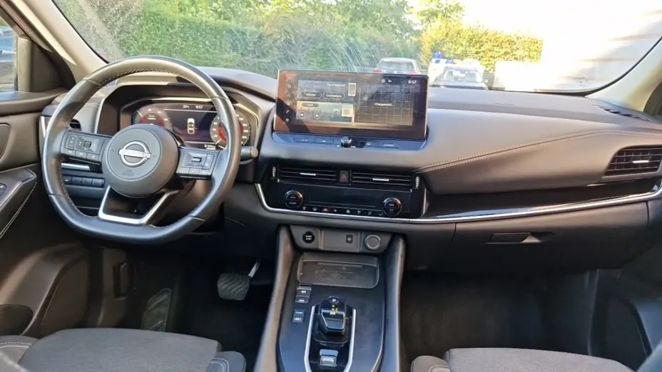 NISSAN Qashqai -