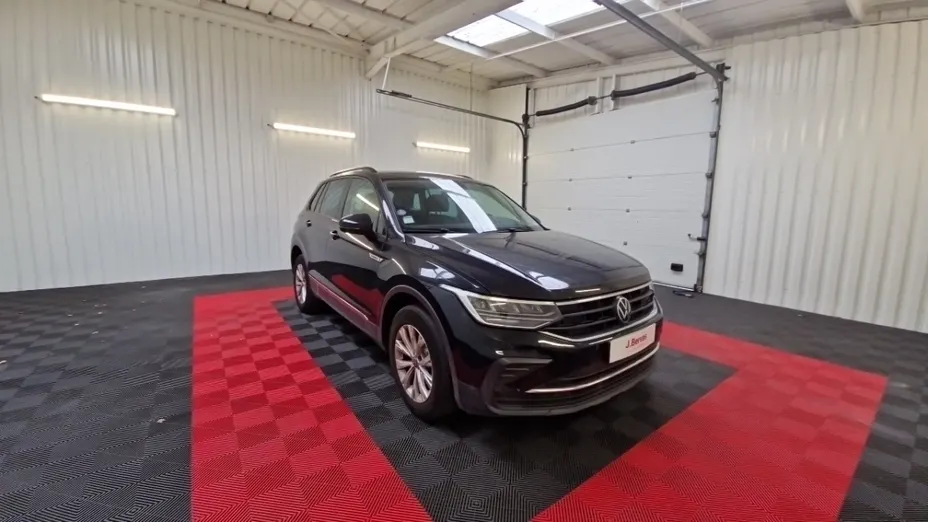 Volkswagen Tiguan -