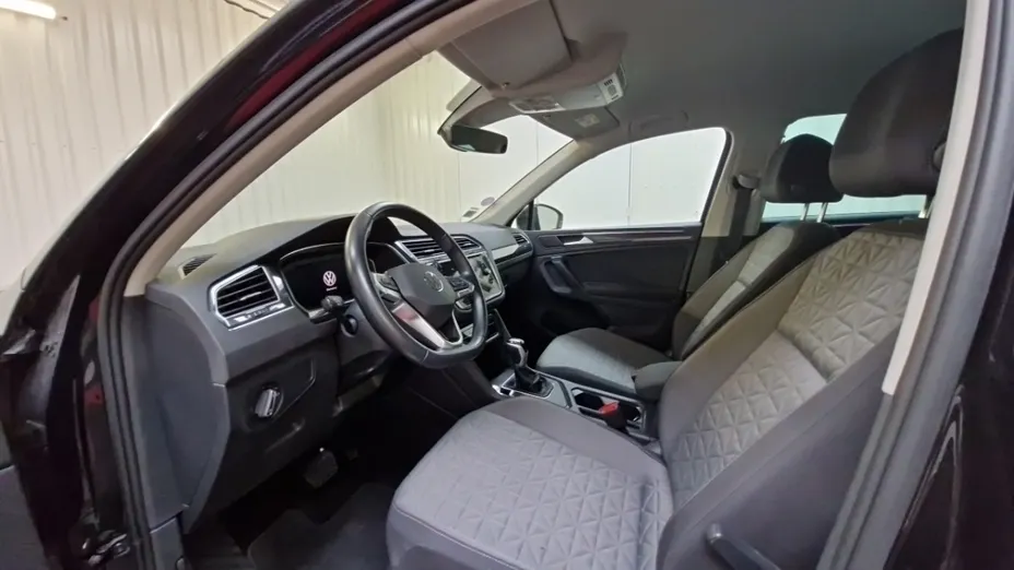Volkswagen Tiguan -