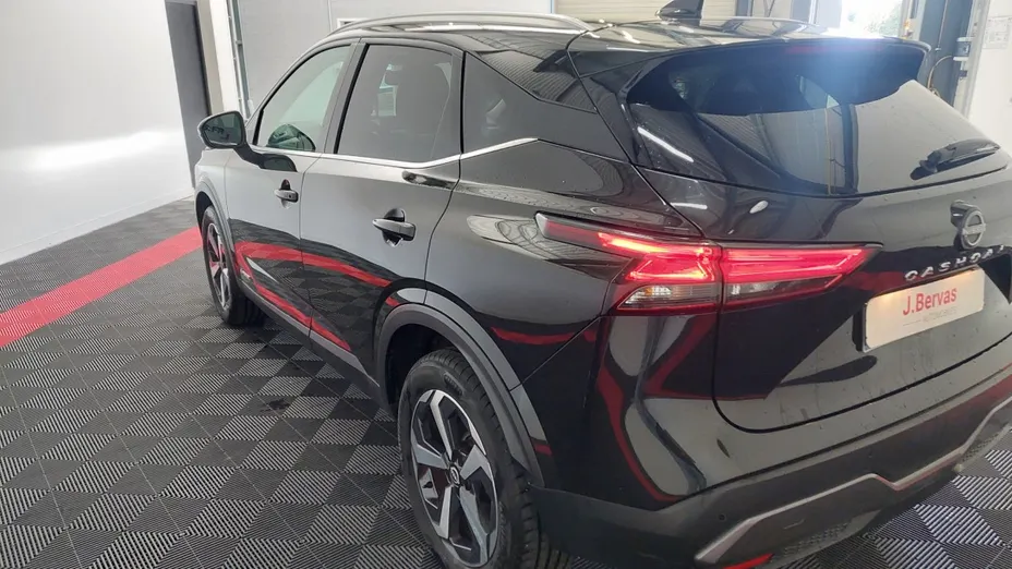 NISSAN Qashqai -