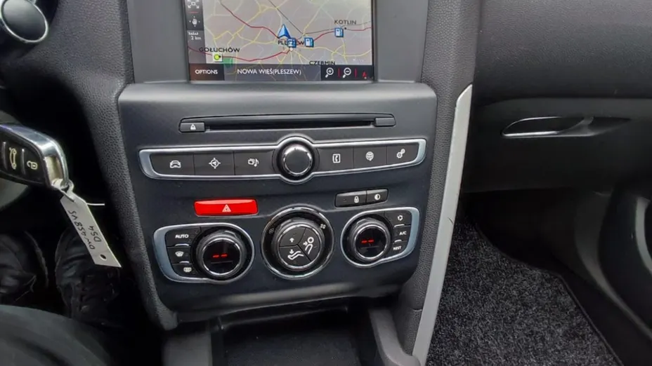 CITROEN DS4 -