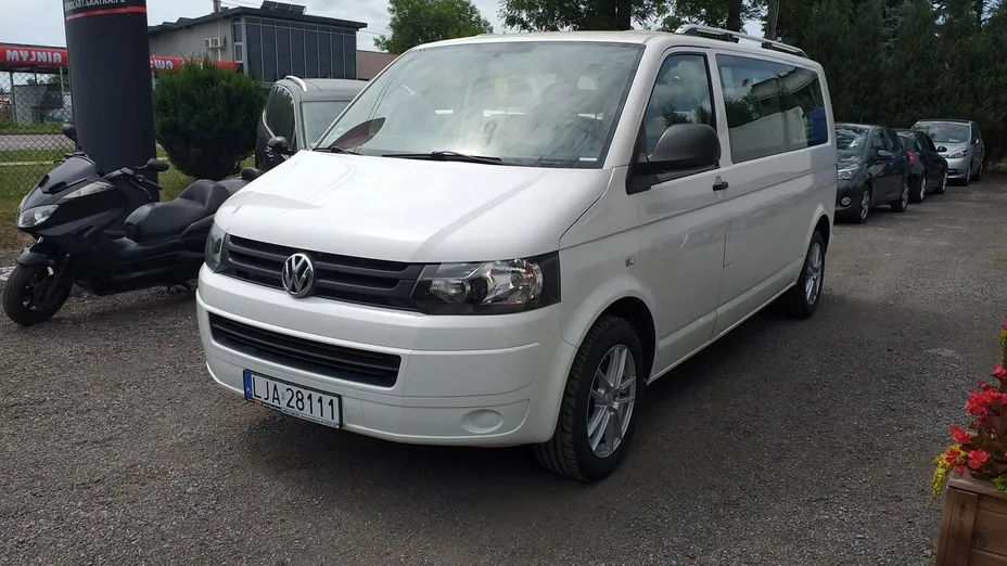 VOLKSWAGEN Caravelle -