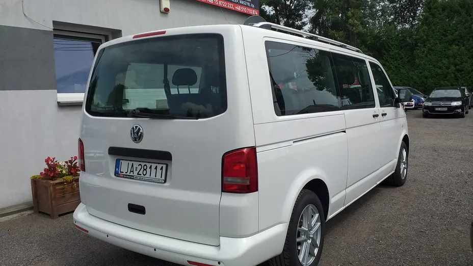 VOLKSWAGEN Caravelle -