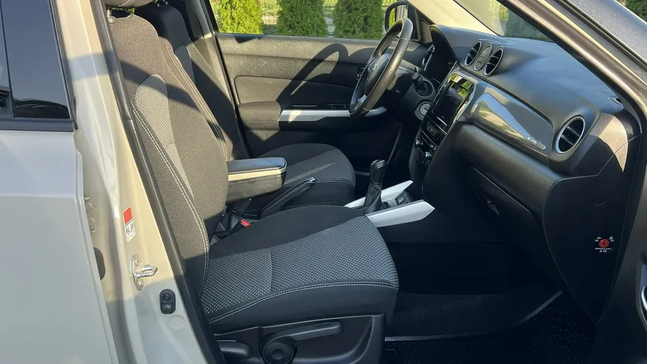 SUZUKI Vitara -