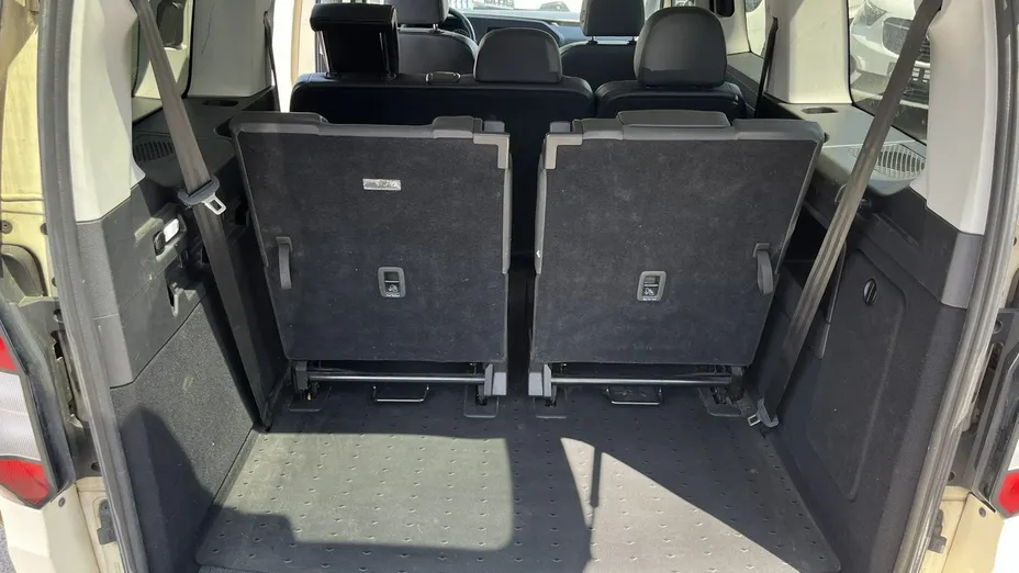 VOLKSWAGEN Caddy -