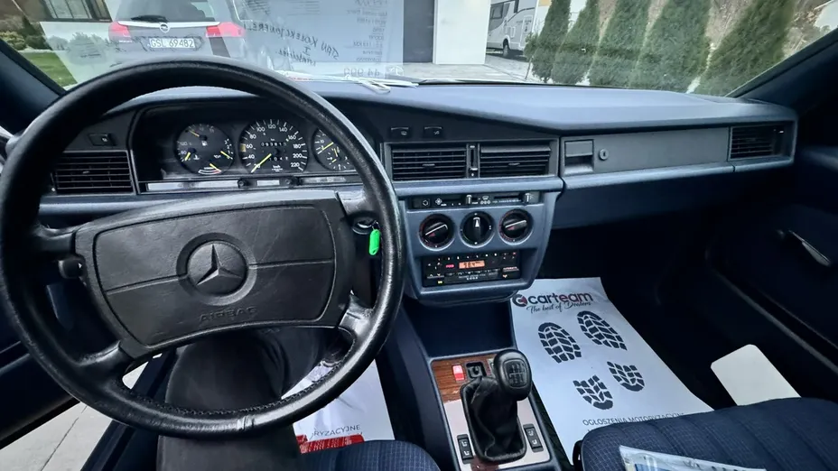 MERCEDES-BENZ W201 -