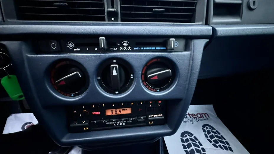 MERCEDES-BENZ W201 -