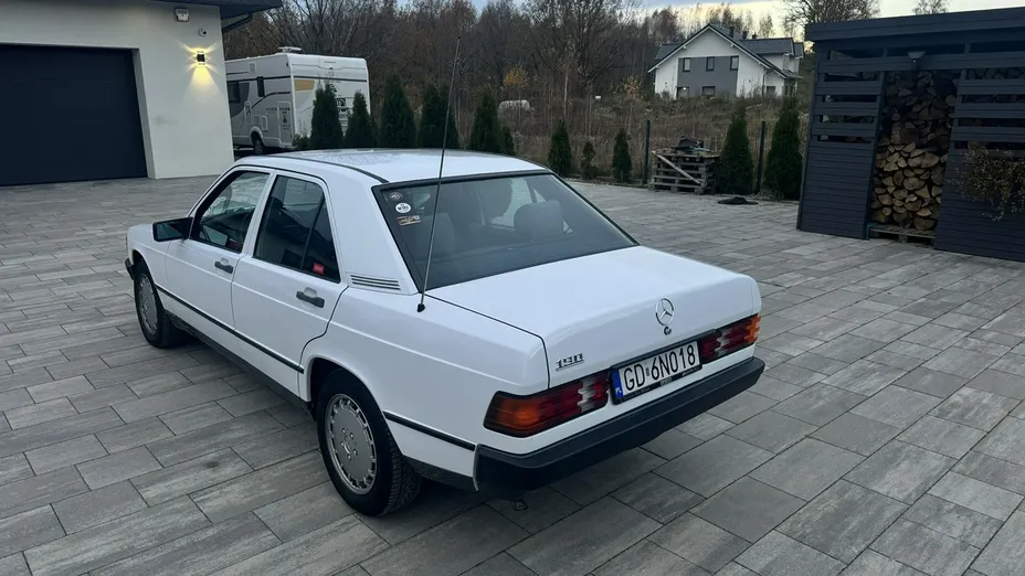 MERCEDES-BENZ W201 -