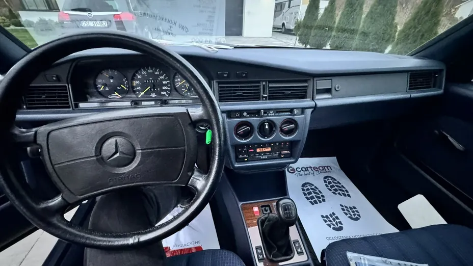MERCEDES-BENZ W201 -