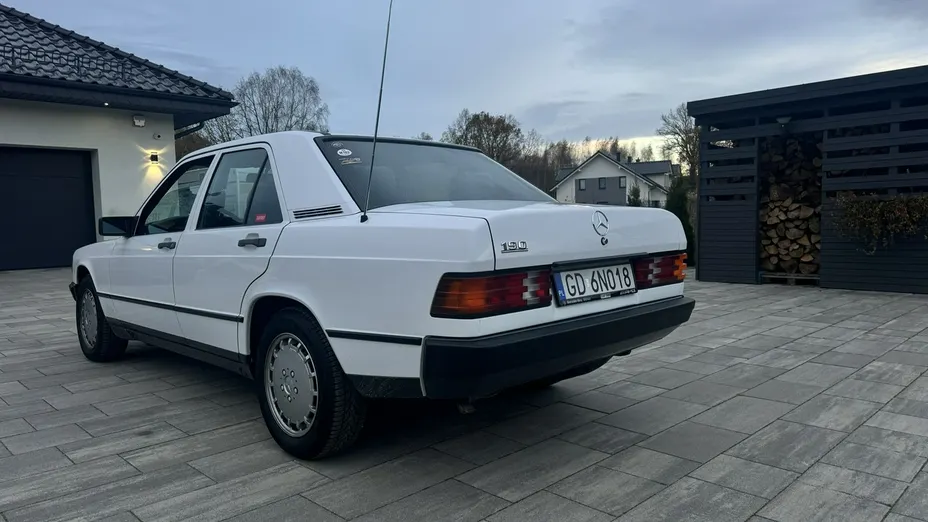 MERCEDES-BENZ W201 -