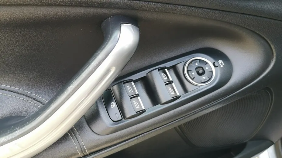 FORD S-MAX -