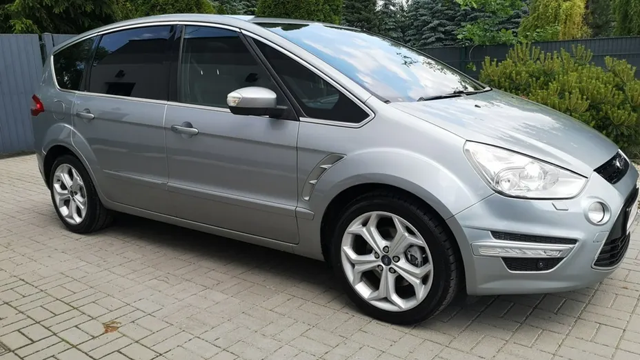 FORD S-MAX -