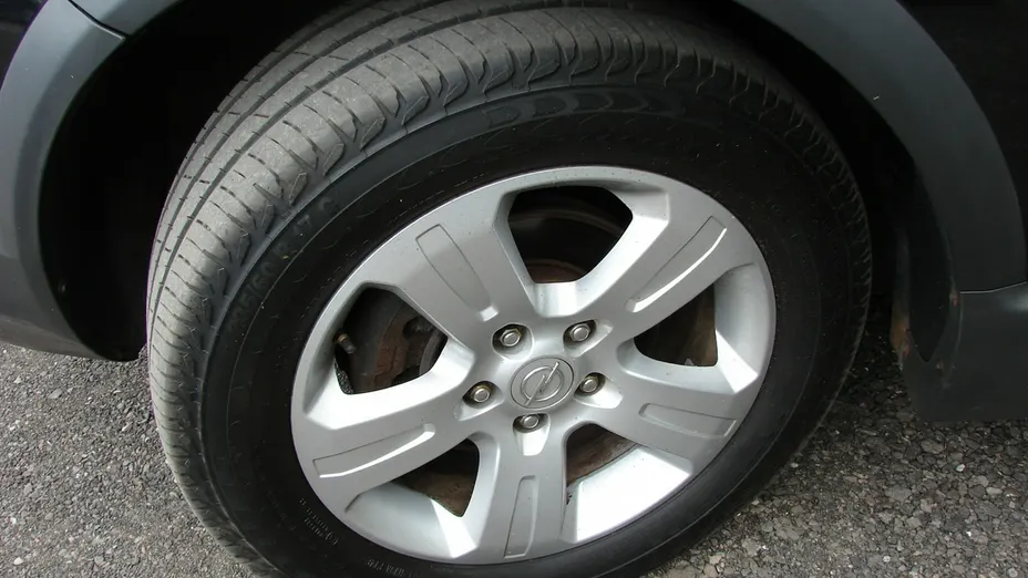 OPEL Antara -