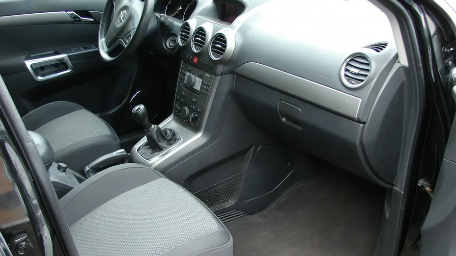 OPEL Antara -
