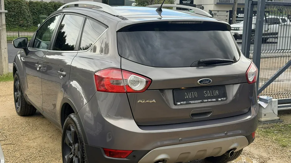 FORD Kuga -