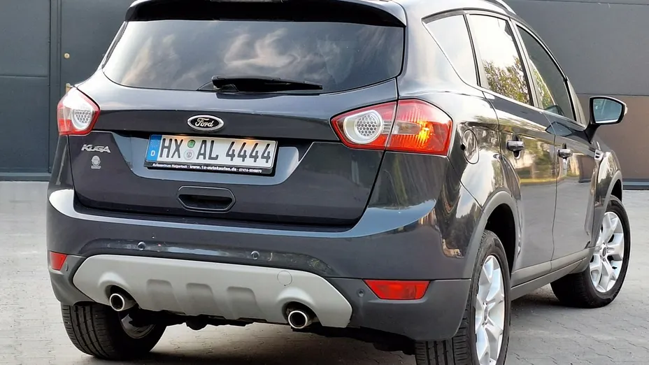 FORD Kuga -