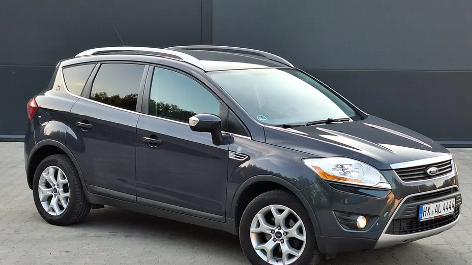 FORD Kuga -