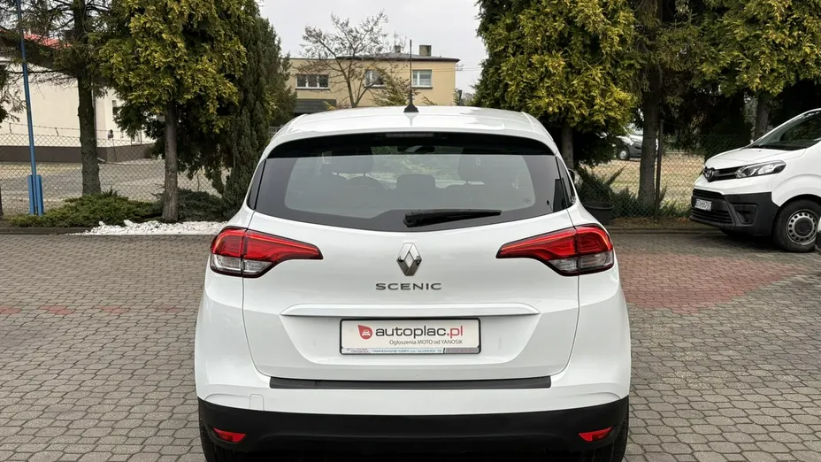 RENAULT Scenic -