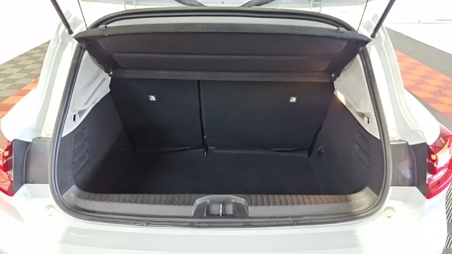 RENAULT Clio -