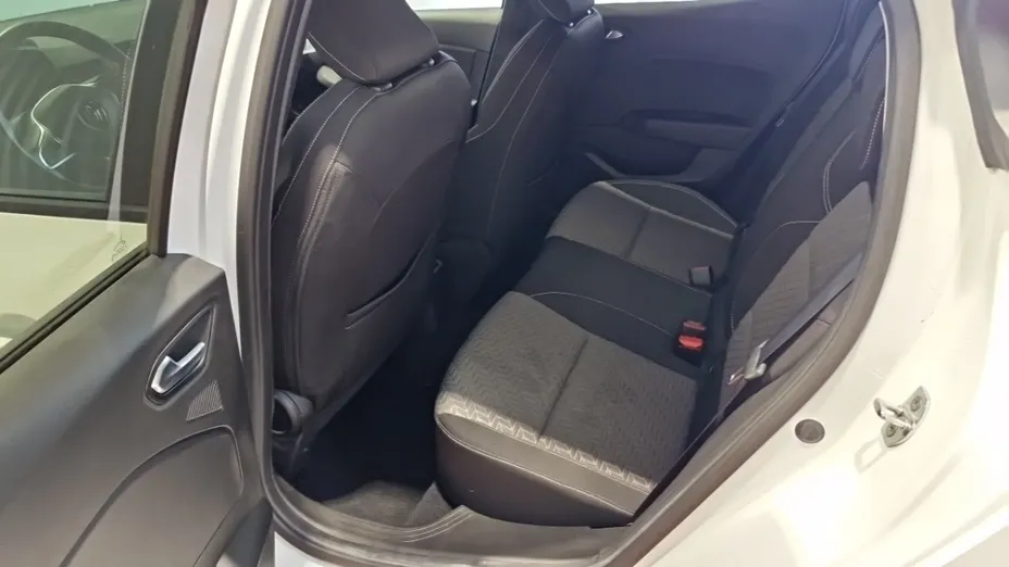 RENAULT Clio -