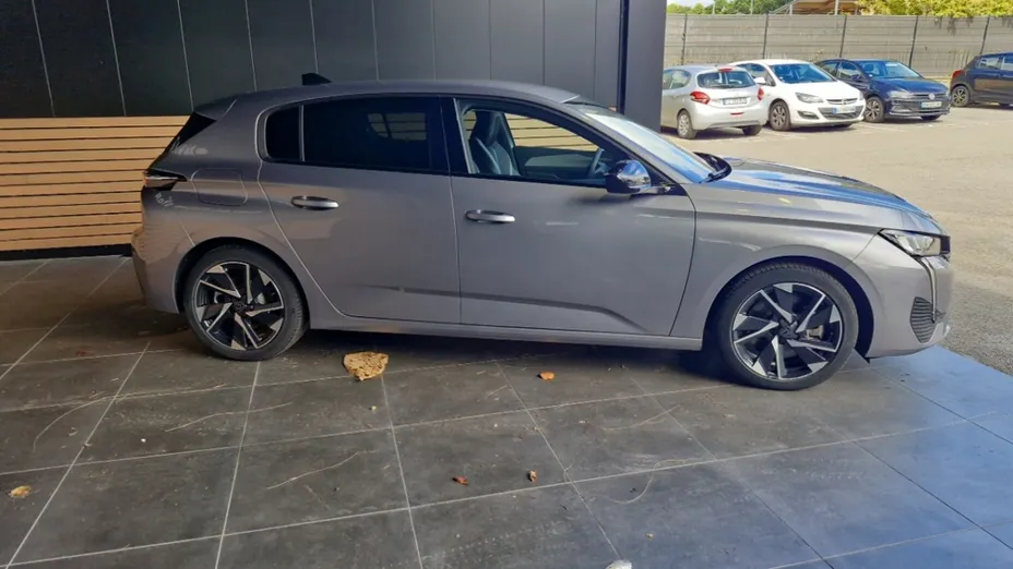PEUGEOT 308 -