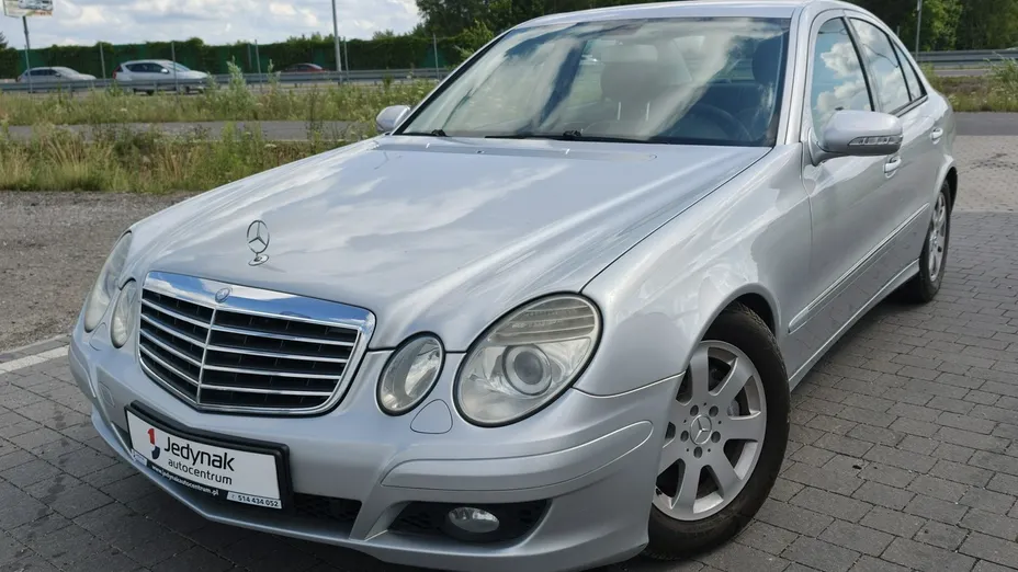 MERCEDES-BENZ E Klasa -