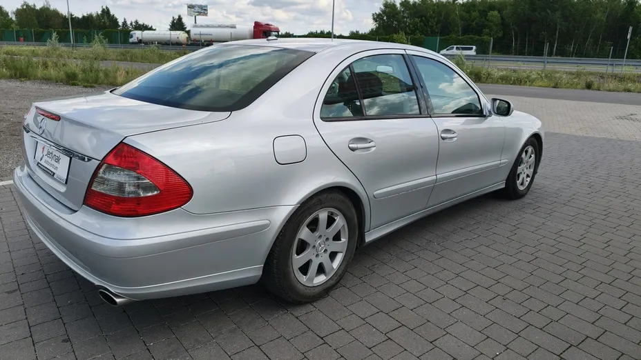 MERCEDES-BENZ E Klasa -