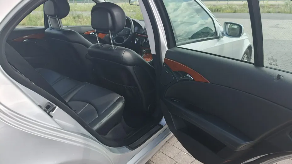 MERCEDES-BENZ E Klasa -