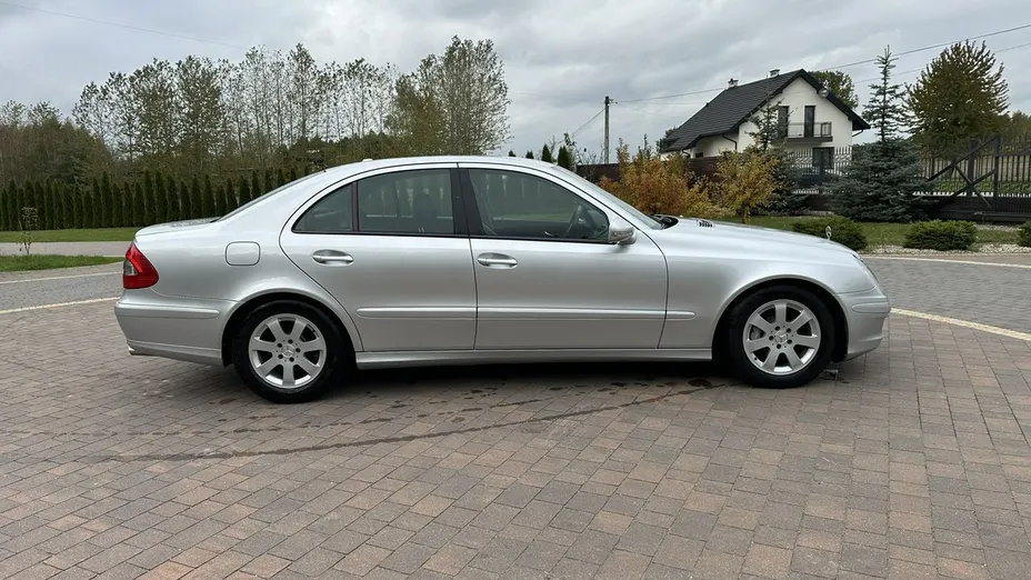 MERCEDES-BENZ E Klasa -