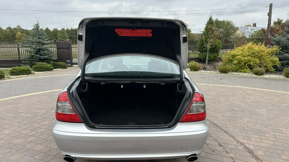 MERCEDES-BENZ E Klasa -