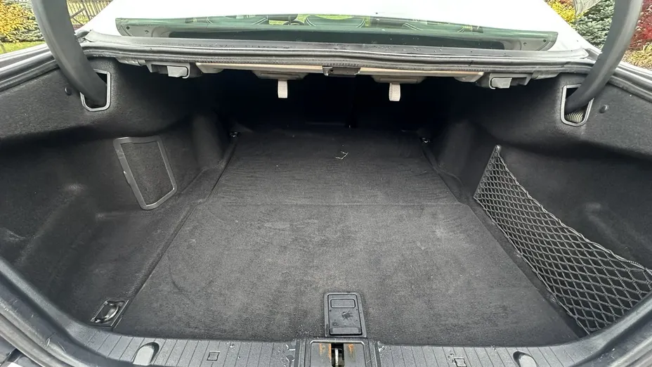 MERCEDES-BENZ E Klasa -