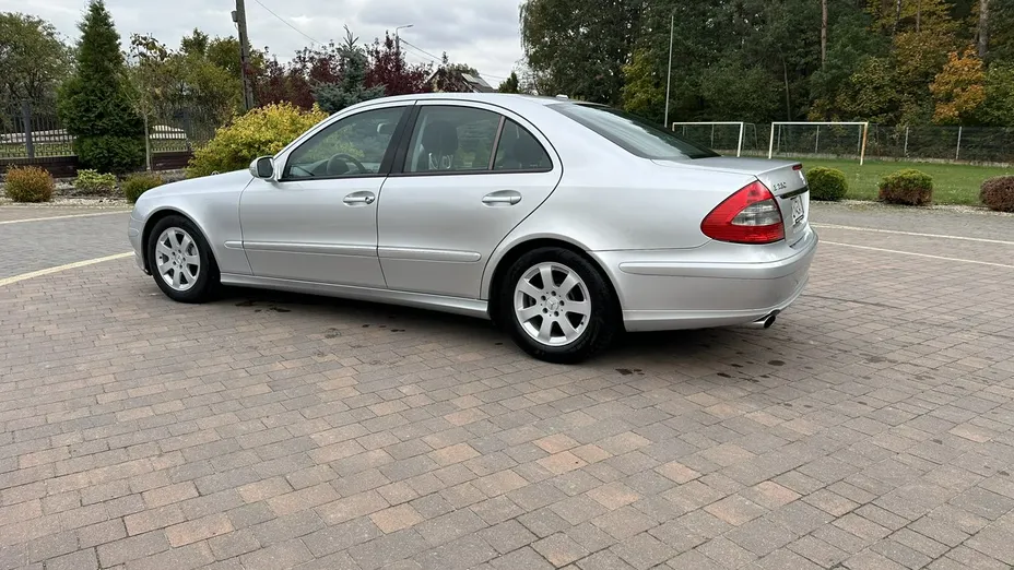 MERCEDES-BENZ E Klasa -