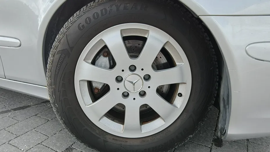 MERCEDES-BENZ E Klasa -