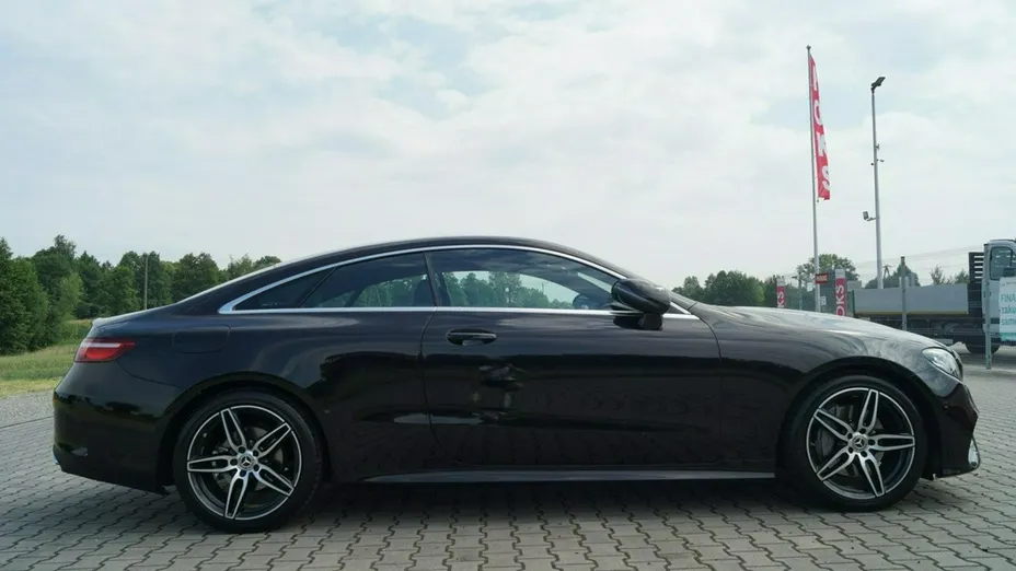 MERCEDES-BENZ E Klasa -